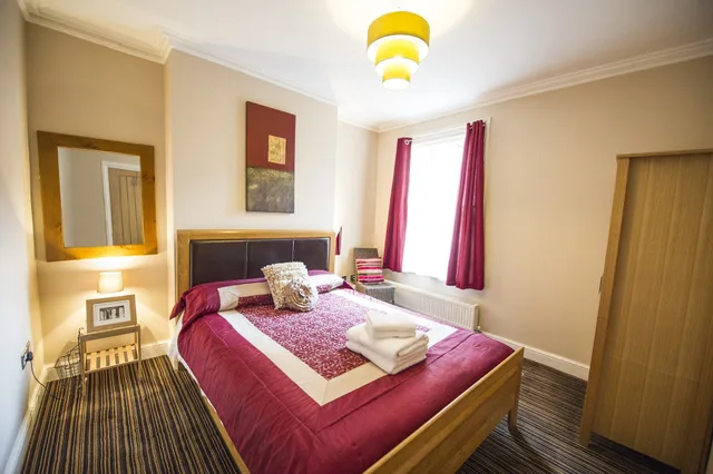 شقة تنفيذية بسريرين مزدوجين بـ3 غرف نوم مع أريكة، Chester Apartments 8/10