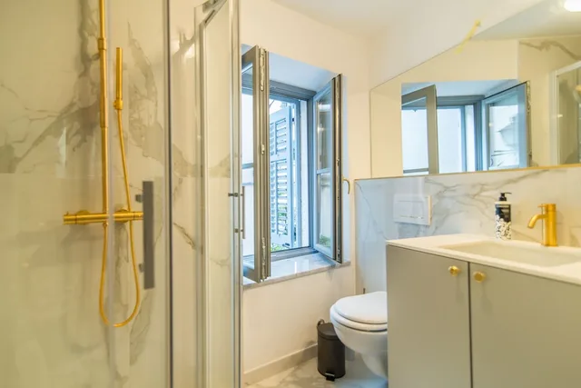 Deluxe, Studio, 1 Double and 1 Single Bed, Sofa, Exterior Entrance، The Melegran 3/3