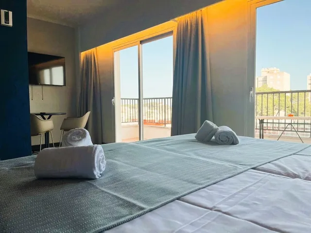 استوديو ديلوكس بإطلالة على البحر بشرفة، Hotel Lis 6/10