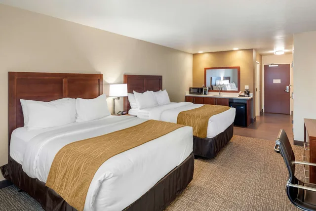 غرفة بسريرين كوين يُسمح فيها بالحيوانات الأليفة لذوي الإعاقة، Comfort Inn & Suites Coeur d'Alene, ID 1/5