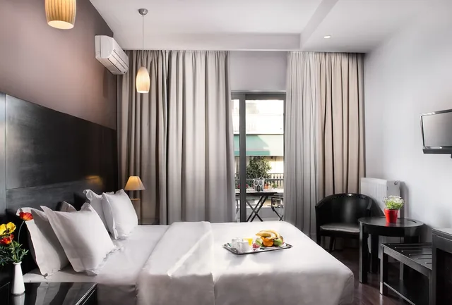 غرفة ديلوكس بسرير مزدوج، Areos Hotel 1/10