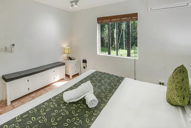 Plus, Studio, Double and Twin Beds, Pool View، Paradise on the Beach 5/7