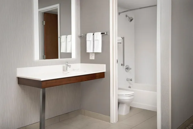 جناح بسرير كوين، Springhill Suites Boise Parkcenter 4/5
