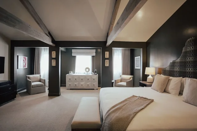Suite, King Bed, The Winston Solvang 1/8