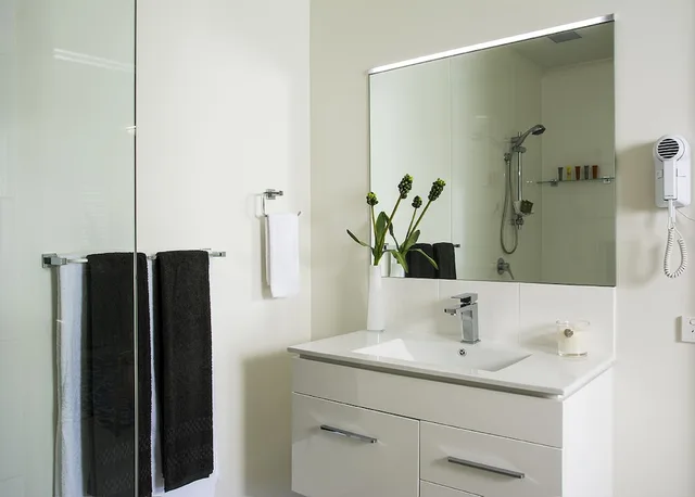 1 Bedroom, Swim Out, King Bed، 1770 Lagoons Central Apartment Resort 1/1