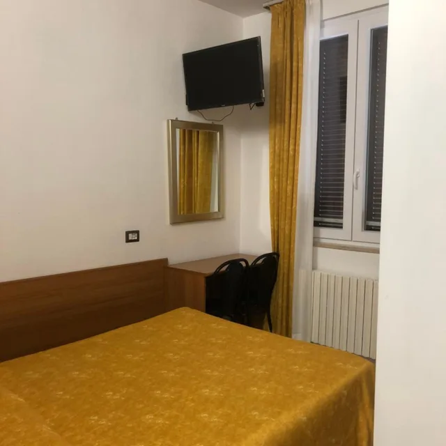 غرفة صغيرة بسرير مزدوج، Hotel Mignon 1/3