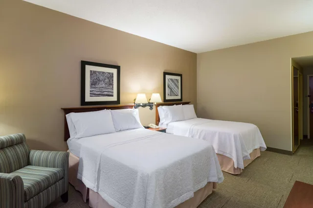 غرفة بسريرين مزدوجين لذوي الإعاقة، Hampton Inn & Suites State College At Williamsburg Square 2/4