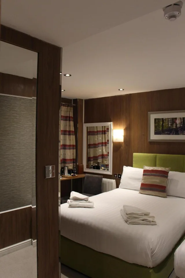 غرفة ثلاثية بسرير مزدوج وسرير فردي، The Cheshire Hotel 1/10