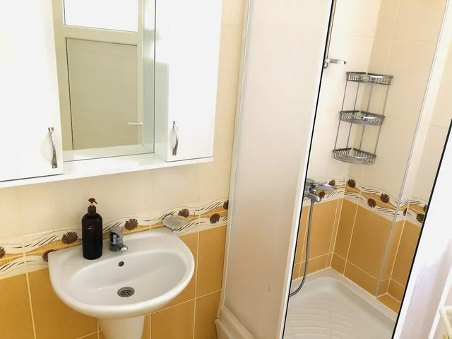 2 Bedrooms, Family, Apartment, Queen and Twin Beds, 2 Sofa, Kitchen, Karaca Apart 6/7