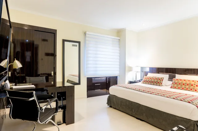 Classic, King Bed, GHL Hotel Porton Medellin 4/10
