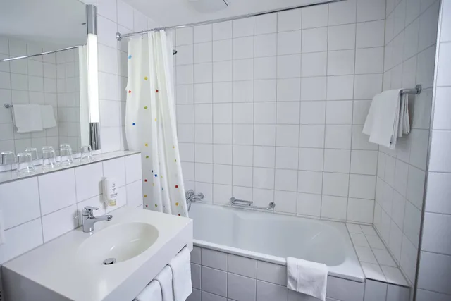 Superior, Quadruple, 4 Beds, Bristol Hotel Zurich 3/3