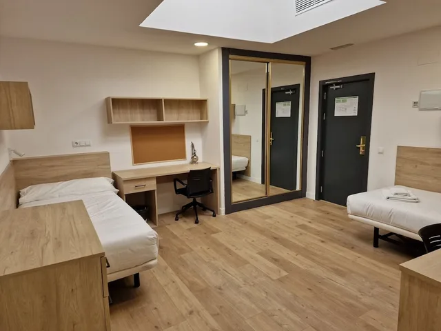 غرفة قياسية بسريرين منفصلين، Micampus Leganes 1/2