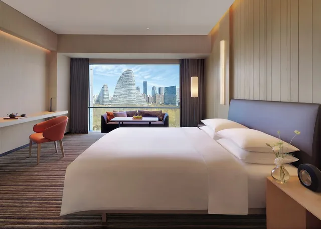 غرفة بسرير كينج بإطلالة على المتنزه، Hyatt Regency Beijing Wangjing 2/2