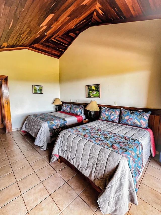 Superior, 2 Double Beds, Garden View, Balcony, Hotel de Montana Monteverde 5/7