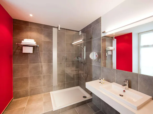 غرفة بسرير مزدوج، Mercure Vittel Hotel 5/6
