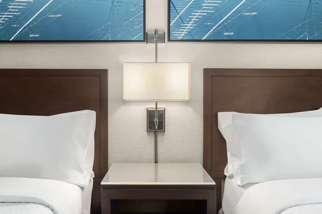 جناح بسريرين مزدوجين بغرفتين مع أريكة، Homewood Suites by Hilton Downers Grove Chicago IL 2/2