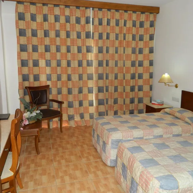 غرفة بسرير مزدوج أو سريرين منفصلين، M. Moniatis Hotel 6/10