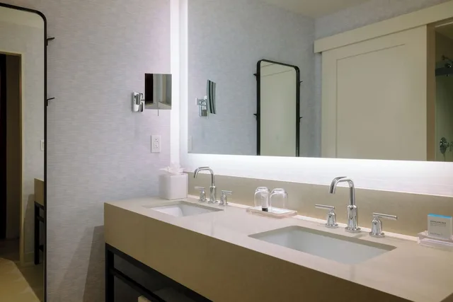 Room, King Bed, Sofa, Accessible, Gaylord Pacific Resort & Convention Center 3/4