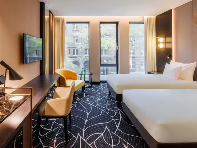 Superior, Twin Beds, Movenpick Hotel Tallinn 3/10