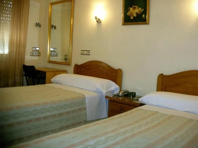 Room, Triple, Hotel La Parra 2/4