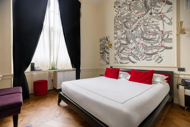 غرفة سوبيريور بسرير كوين، Roma Luxus Hotel 1/4