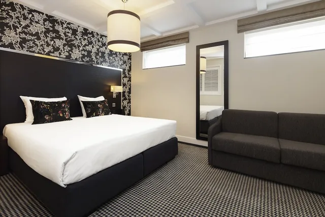 Semi Basement, Triple, 1 Queen and 1 Single Bed, Partial View، Notting Hill 6/8