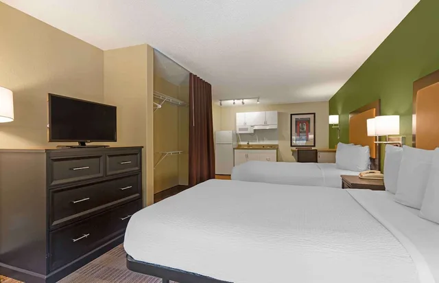 Studio, 2 Double Beds, Extended Stay America -Washington Dc-Falls Church-Merrifield 2/3