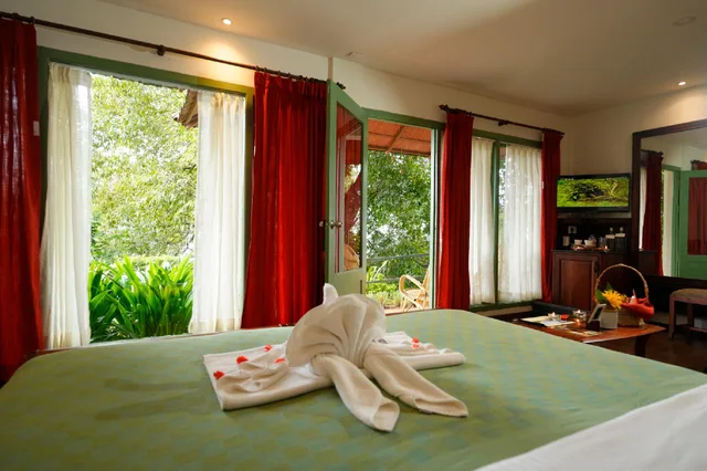 Garden Suite، Blackberry Hills Munnar - Nature Resort & Spa 1/2