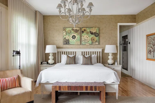 Montcalm, Suite, King Bed، Manoir Hovey 1/1