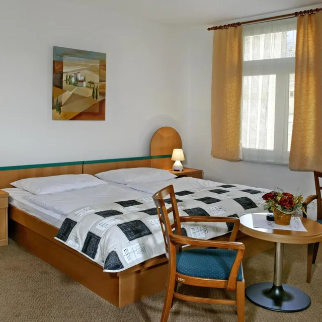 Room, Double or Twin Bed, Pool Access، Hotel Maxim 9/10