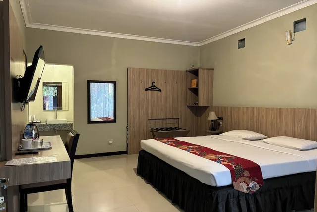 Executive, King Bed, Pool Access، Pesona Bamboe 1/6