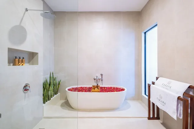1 Bedroom, Pool, Villa, King Bed، Karaya Villas Umalas 5/5