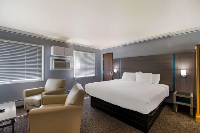 غرفة قياسية بسرير مزدوج، Best Western Bemidji 2/3