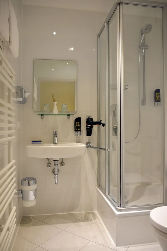 غرفة بسريرين منفصلين في الملحق، Arthotel Munich 7/7