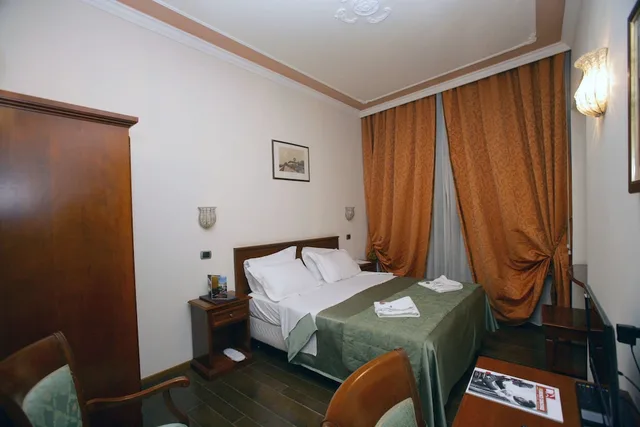 غرفة سوبيريور بسرير مزدوج، Hotel Domus Florentiae 2/10
