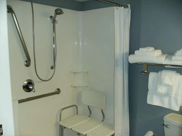 غرفة بسرير كوين لذوي الإعاقة، Best Western Plus Bradford Inn 3/3