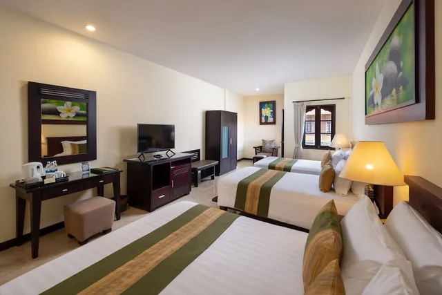 غرفة عائلية بسرير مزدوج وسريرين منفصلين بغرفة نوم واحدة، Adi Dharma Hotel Kuta 7/10