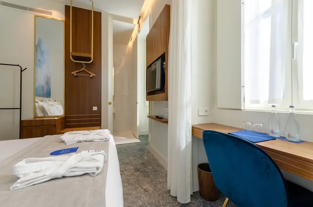 غرفة كلاسيكية بسرير كوين بإطلالة على المدينة، Blue Liberdade Hotel 3/5