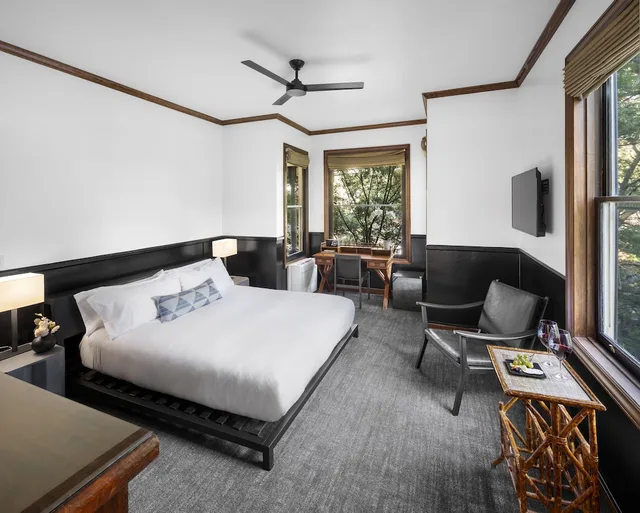 House, King Bed، Gaige House A Four Sisters Inn 2/3