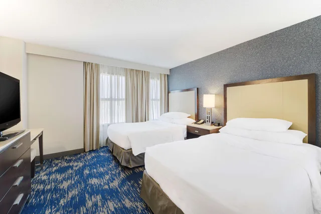 2 Rooms, Premium, Suite, 2 Double Beds, Statue View، Embassy Suites Alexandria Old Town 2/2