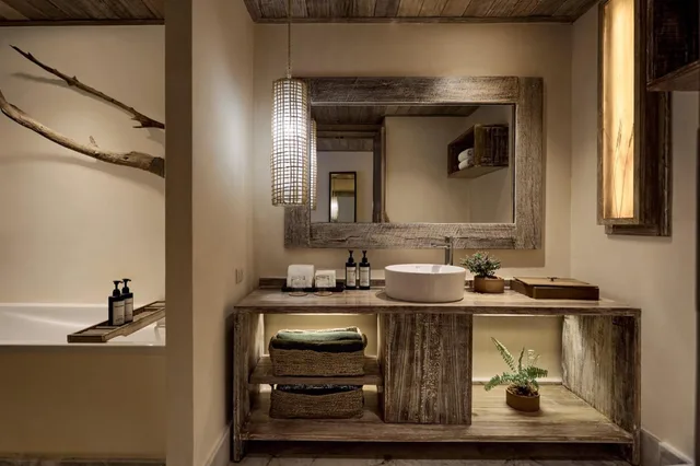 جناح بسريرين منفصلين وسرير كينج بإطلالة على الحديقة بغرفتي نوم، Dinso Resort 10/18