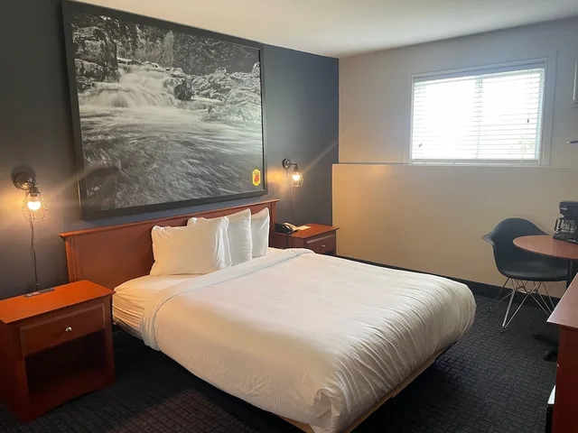 غرفة بسرير كينج لذوي الإعاقة، Hotel TERRA Laurentides 2/7