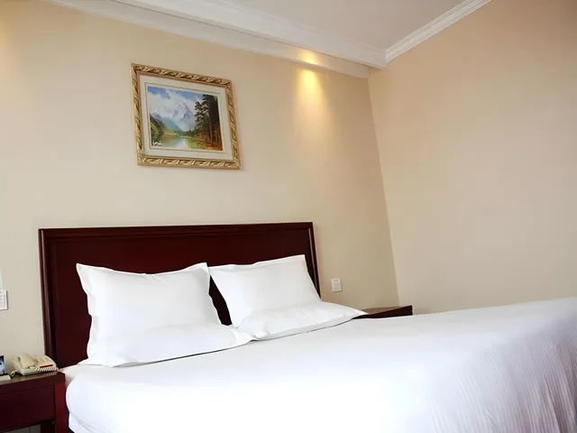 غرفة بزنس بسرير كينج وسرير كوين، Greentree Inn Liaocheng Chiping East Huixin Road Business Hotel 2/2