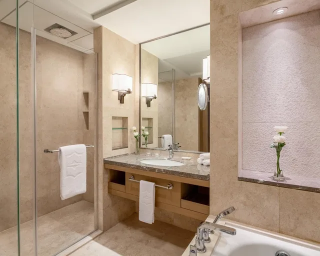 غرفة بسرير مزدوج بإطلالة على البحيرة، Shangri-La Qufu 6/7