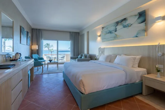 غرفة ديلوكس بسرير كينج وسرير كوين، Safir Marsa Matrouh Resort 1/8