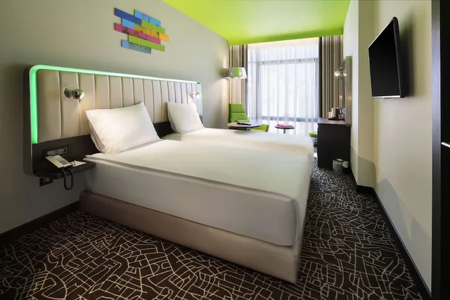 غرفة قياسية بسرير كينج، Radisson Blu Park Inn Izmir 7/10