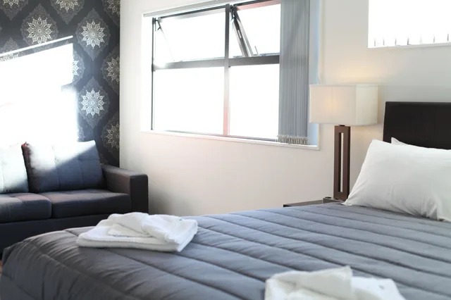 استوديو بسريرين كوين بغرفتي نوم، Uni Motel 2/2