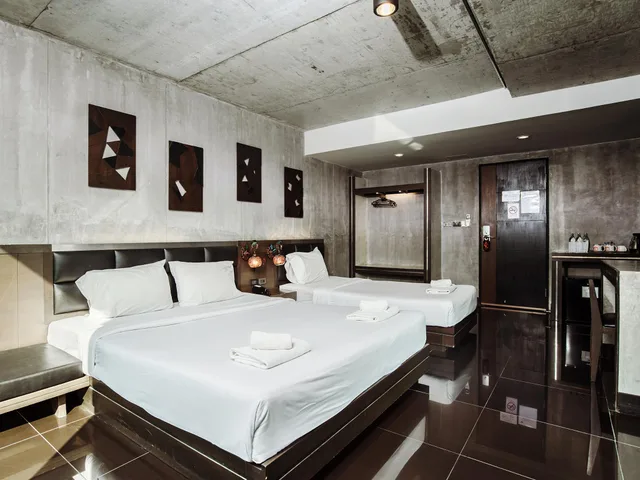 غرفة فاخرة ثلاثية، B2 Black Business & Budget Hotel 2/2