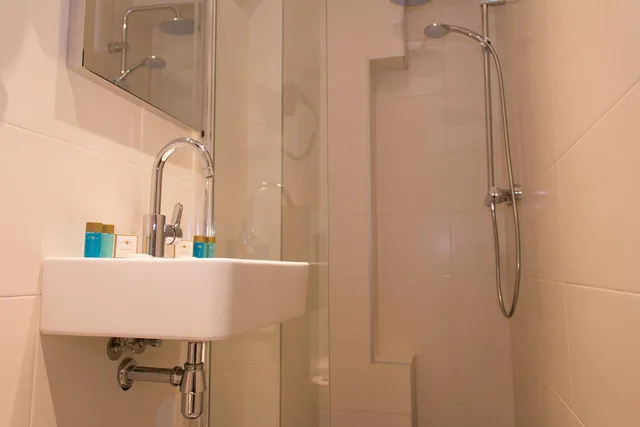 غرفة بسرير مزدوج، Royal Plaza Hotel Amsterdam 5/6