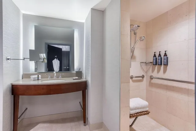 غرفة بسرير كينج، The Westin Buckhead 9/12